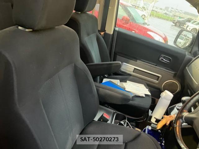 Mitsubishi DELICA 2017-04 8412048-24