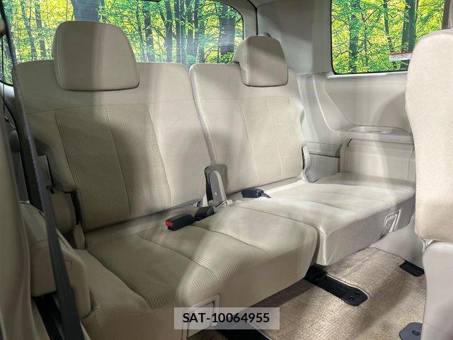 Mitsubishi DELICA 2017-08 8438076-13