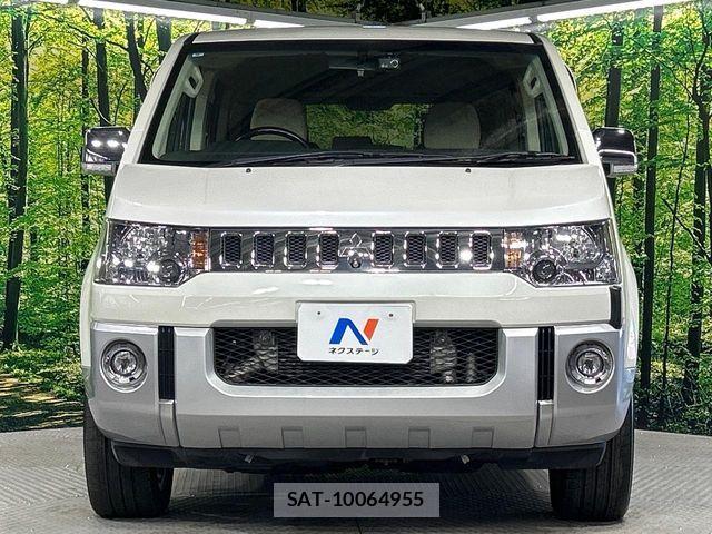 Mitsubishi DELICA 2017-08 8438076-16