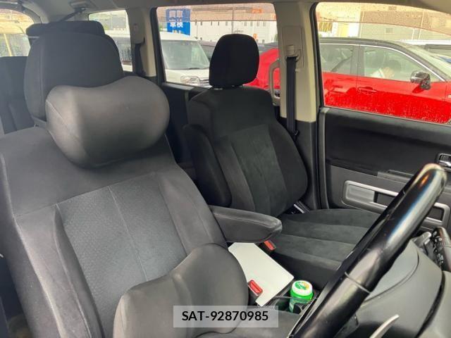 Mitsubishi DELICA 2015-04 8438081-10