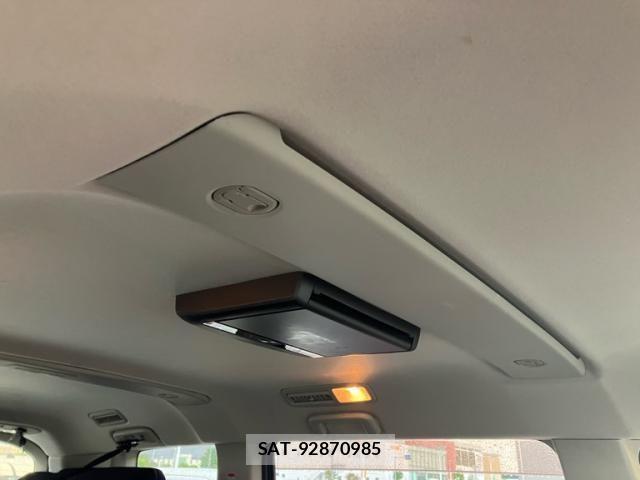 Mitsubishi DELICA 2015-04 8438081-12
