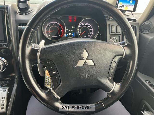 Mitsubishi DELICA 2015-04 8438081-13