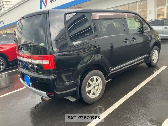 Mitsubishi DELICA 2015-04 8438081-2