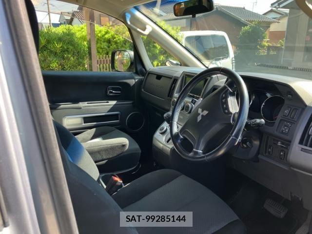 Mitsubishi DELICA 2008-04 8438080-10