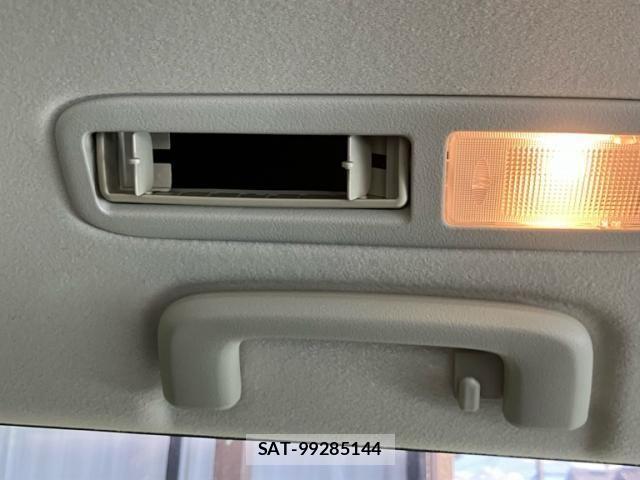 Mitsubishi DELICA 2008-04 8438080-20