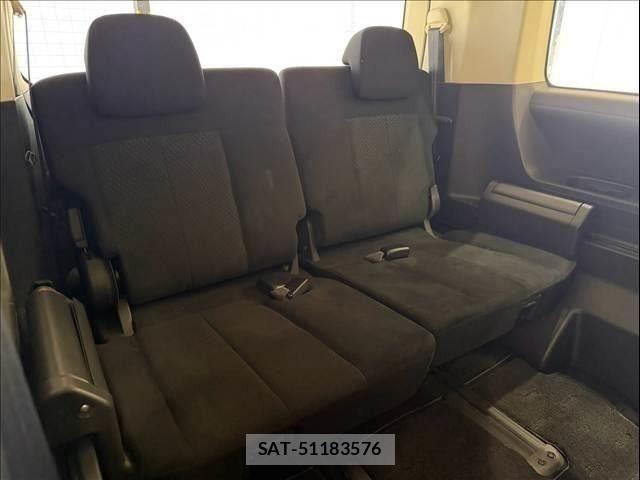 Mitsubishi DELICA 2015-10 8438078-9