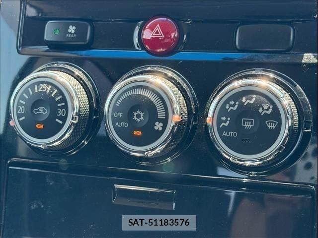 Mitsubishi DELICA 2015-10 8438078-22