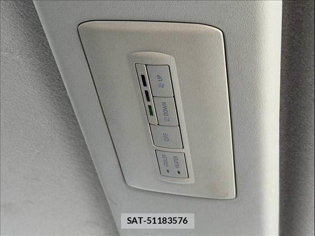 Mitsubishi DELICA 2015-10 8438078-29