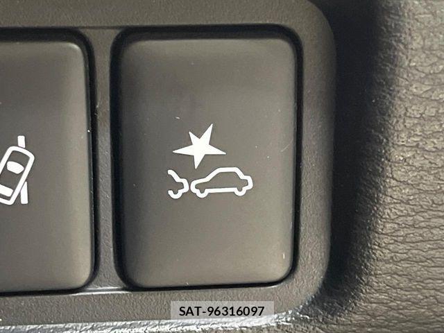 Mitsubishi DELICA 2020-01 8438075-5
