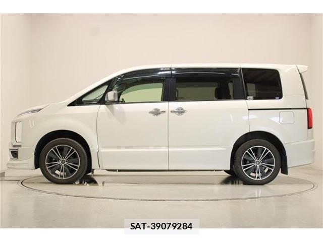 Mitsubishi DELICA 2021-08 8457362-9
