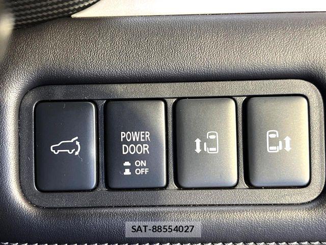 Mitsubishi DELICA 2023-11 8457361-4