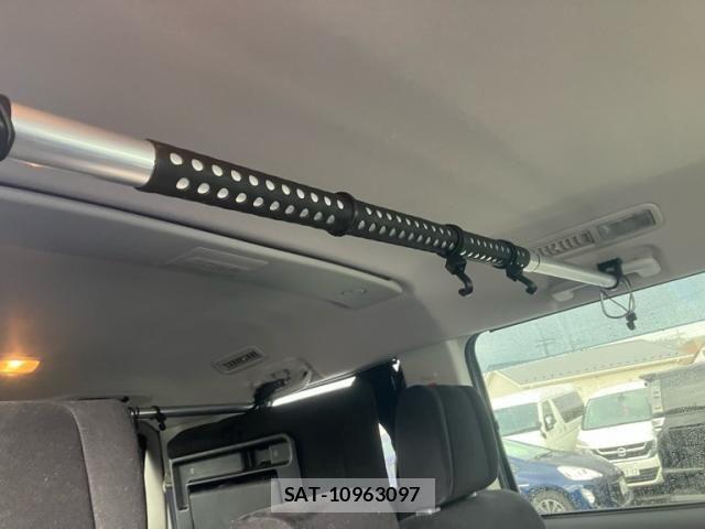 Mitsubishi DELICA 2019-02 8457364-10