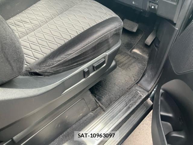 Mitsubishi DELICA 2019-02 8457364-16