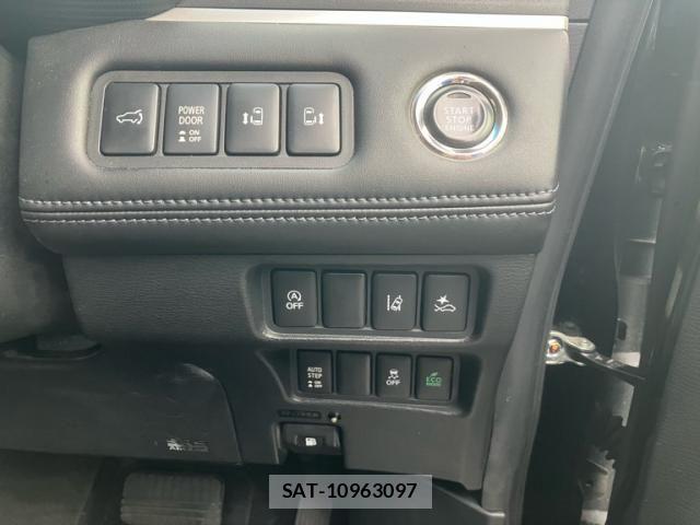 Mitsubishi DELICA 2019-02 8457364-18