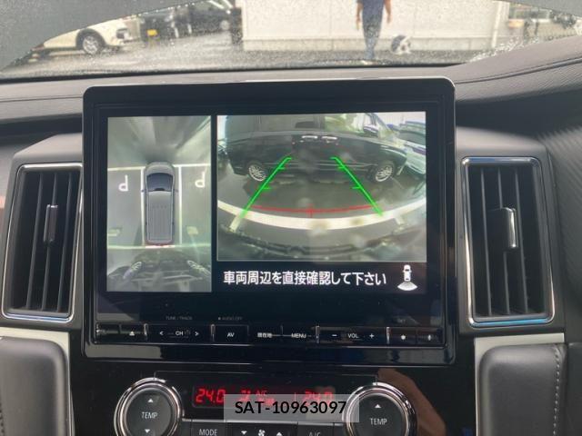 Mitsubishi DELICA 2019-02 8457364-26