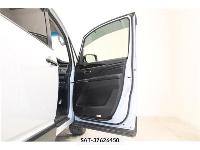 Mitsubishi DELICA 2025-03 8485284-28