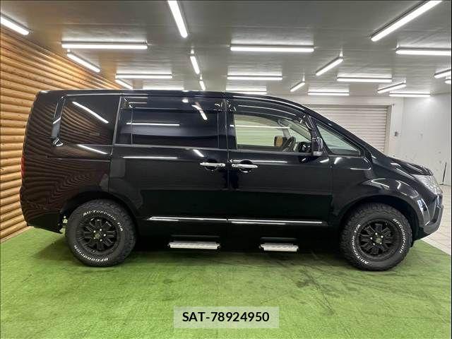 Mitsubishi DELICA 2018-10 8485285-17