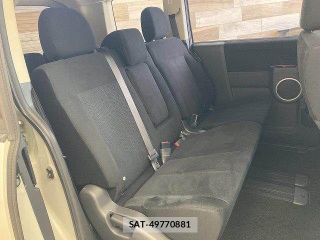 Mitsubishi DELICA 2013-11 8485294-10