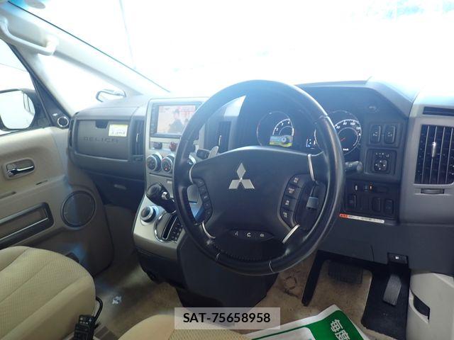 Mitsubishi DELICA 2009-11 8524391-1