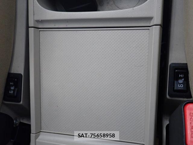 Mitsubishi DELICA 2009-11 8524391-19