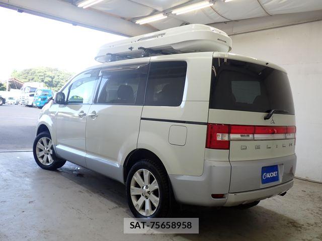 Mitsubishi DELICA 2009-11 8524391-2