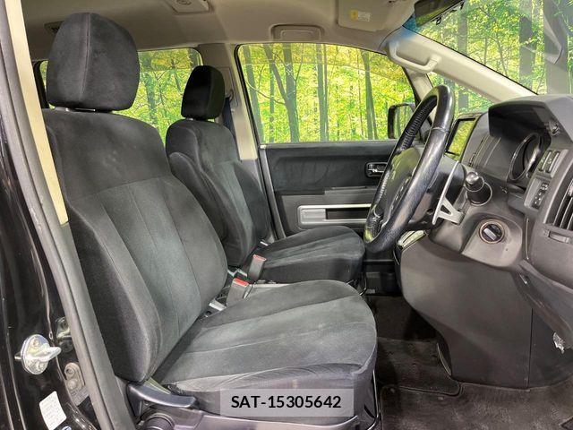 Mitsubishi DELICA 2016-06 8524408-8