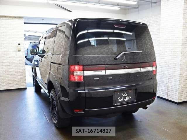 Mitsubishi DELICA 2015-05 8524406-17