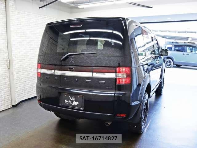 Mitsubishi DELICA 2015-05 8524406-18