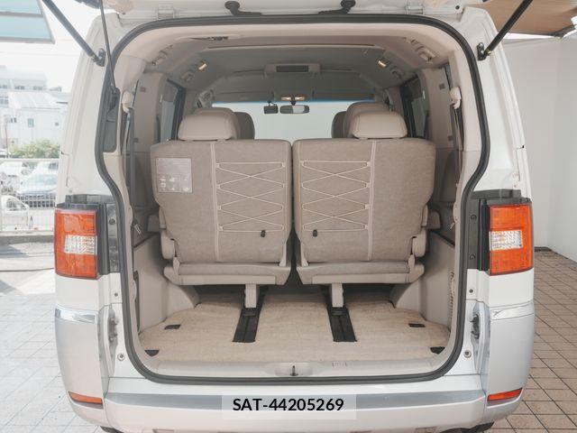 Mitsubishi DELICA 2014-02 8524409-27