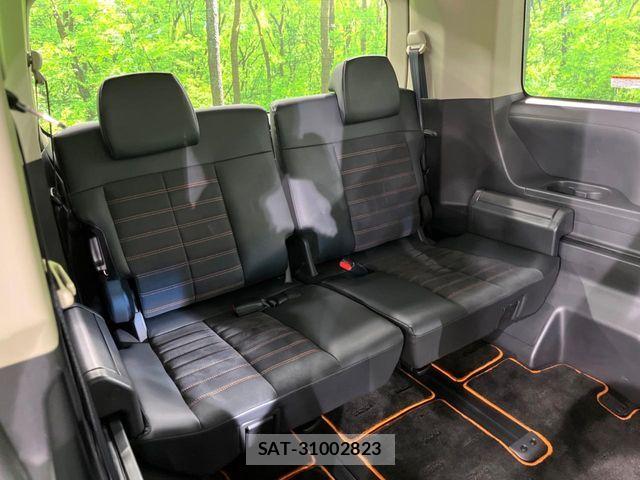 Mitsubishi DELICA 2018-02 8524404-10