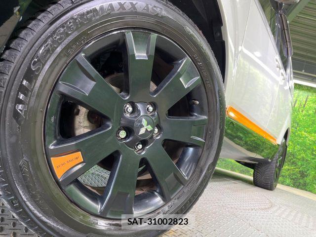 Mitsubishi DELICA 2018-02 8524404-14