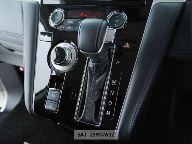 Mitsubishi DELICA 2019-09 8524403-14