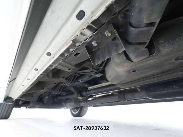 Mitsubishi DELICA 2019-09 8524403-19