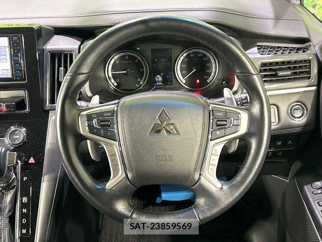 Mitsubishi DELICA 2023-11 8524402-11