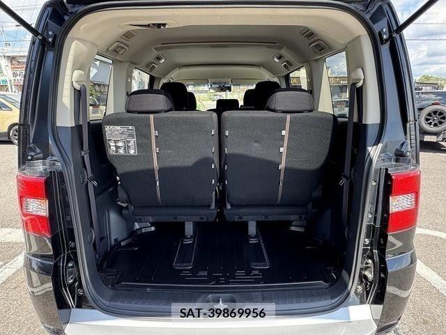 Mitsubishi DELICA 2013-07 8561698-11