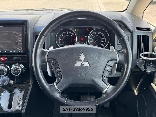 Mitsubishi DELICA 2013-07 8561698-14