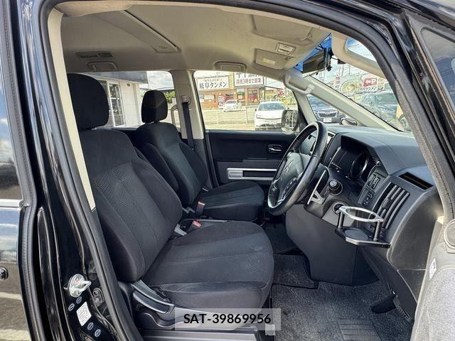 Mitsubishi DELICA 2013-07 8561698-8