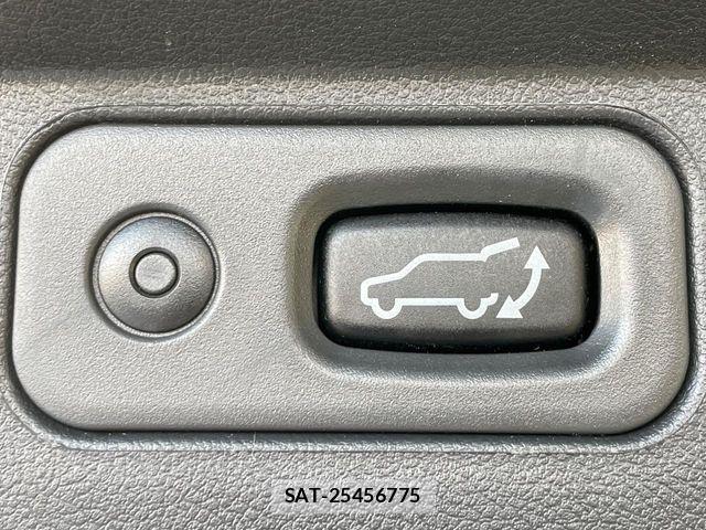 Mitsubishi DELICA 2024-05 8561693-6