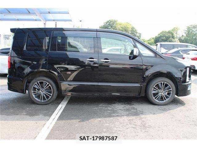 Mitsubishi DELICA 2019-02 8561695-11