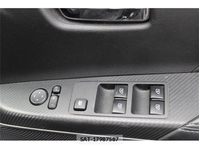 Mitsubishi DELICA 2019-02 8561695-29