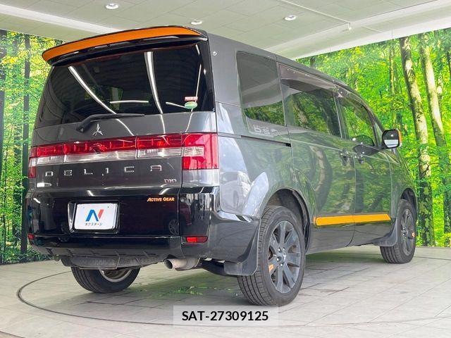 Mitsubishi DELICA 2018-03 8561697-16