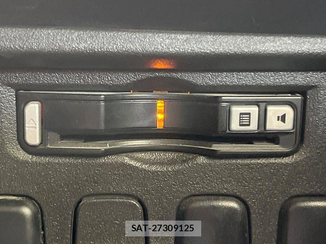 Mitsubishi DELICA 2018-03 8561697-3