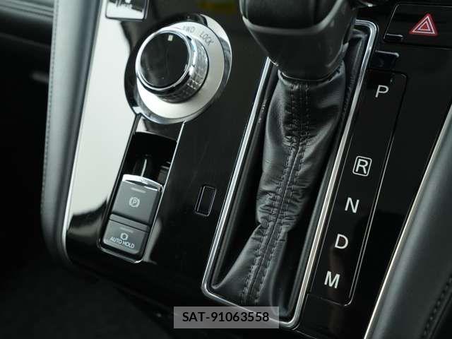 Mitsubishi DELICA 2023-03 8561694-14
