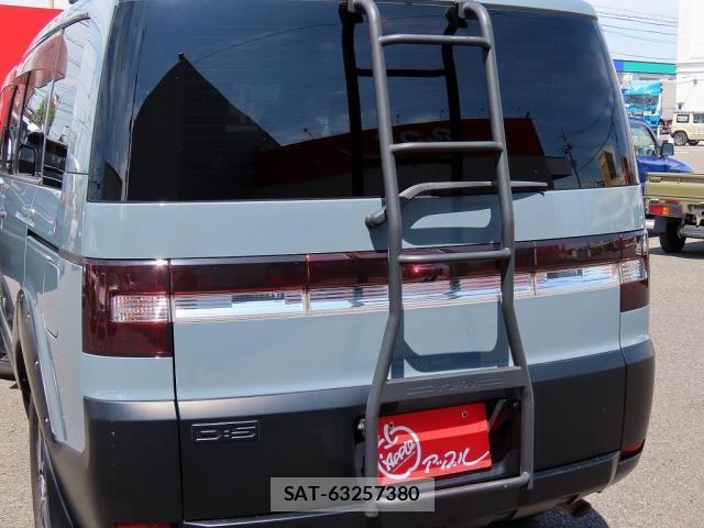 Mitsubishi DELICA 2009-09 8626514-17