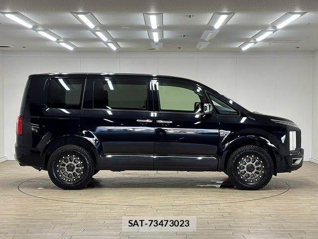 Mitsubishi DELICA 2023-09 8626499-17