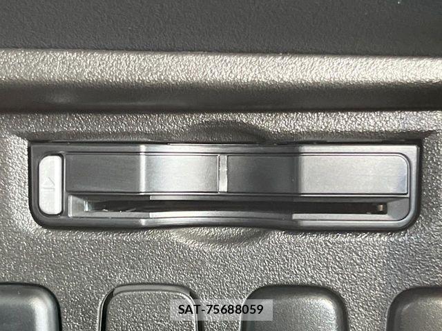 Mitsubishi DELICA 2018-05 8626505-6