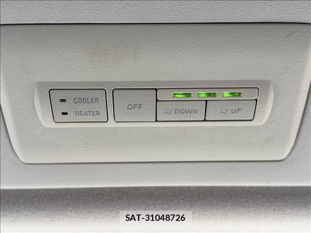 Mitsubishi DELICA 2012-01 8626508-14
