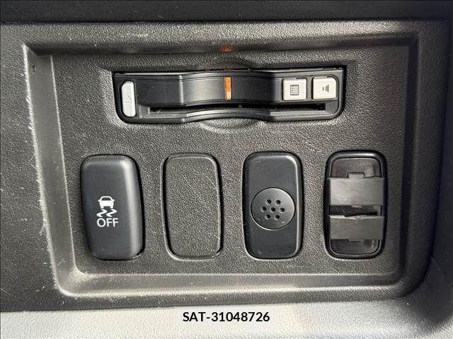 Mitsubishi DELICA 2012-01 8626508-16