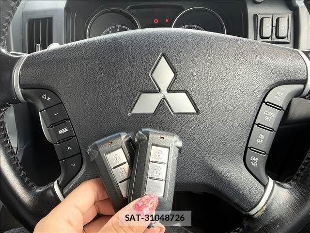 Mitsubishi DELICA 2012-01 8626508-17