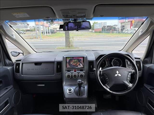 Mitsubishi DELICA 2012-01 8626508-1